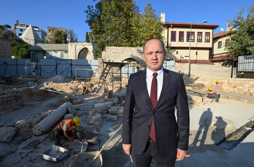 Antalya'nın göbeğinde öğrenci hücreleri ve çok sayıda mezar keşfedildi - Fotoğraf: 2